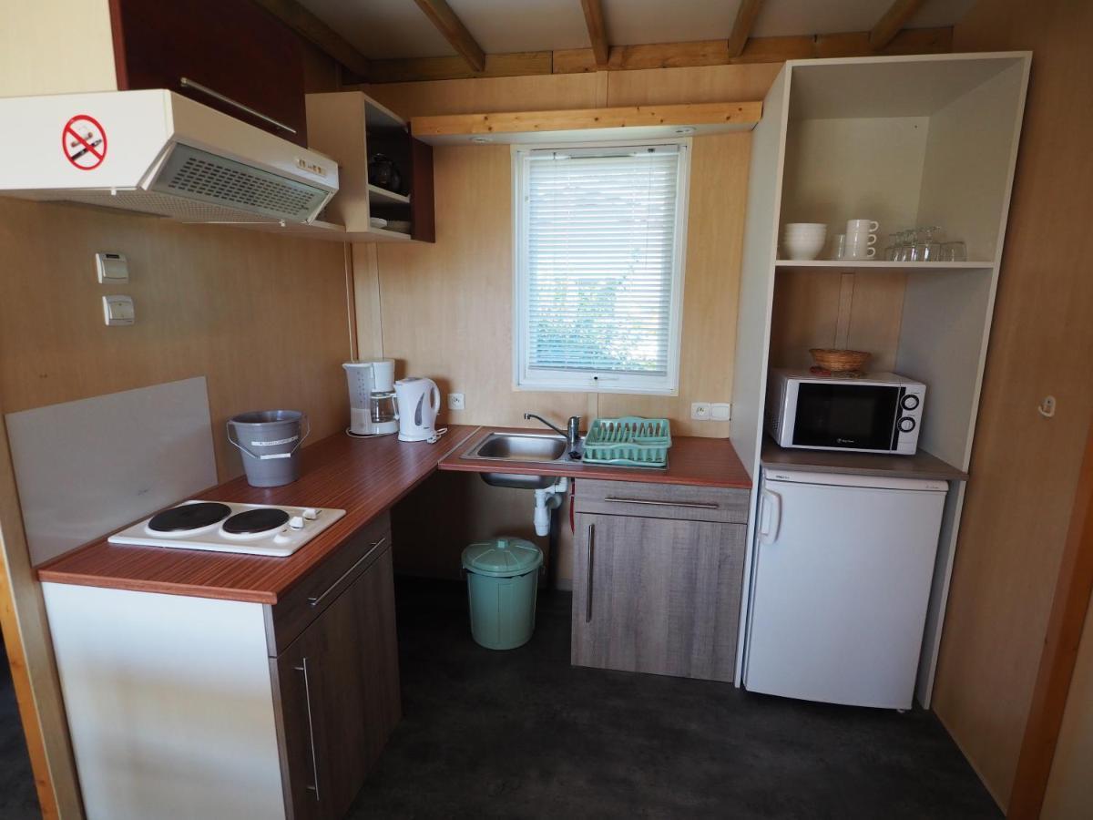 Camping Le Sorlut Cozes Exterior foto