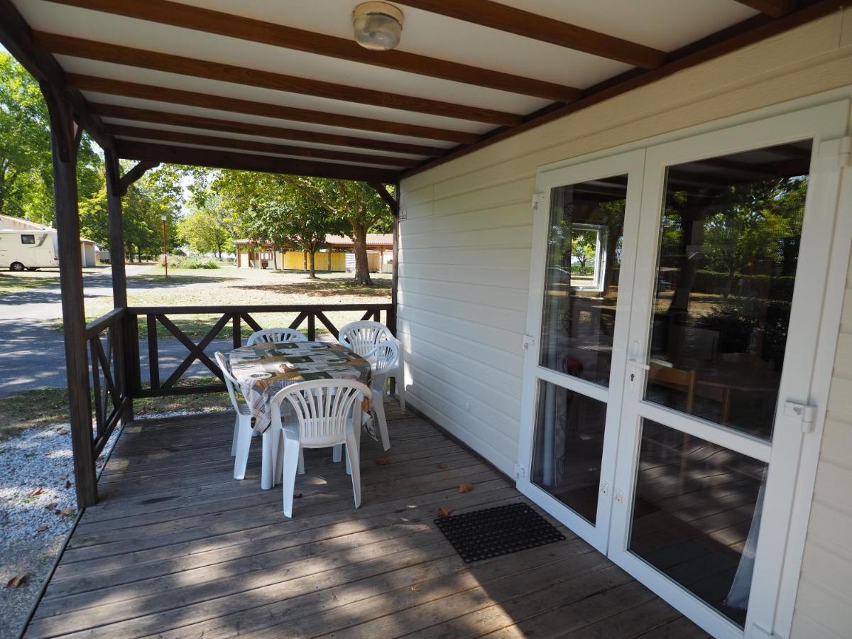 Camping Le Sorlut Cozes Exterior foto